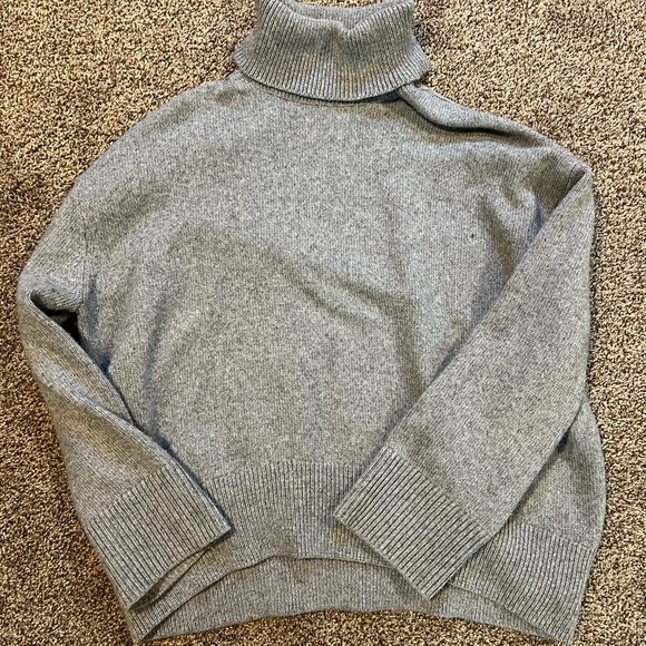 Turtle neck - Picture 1 of 1